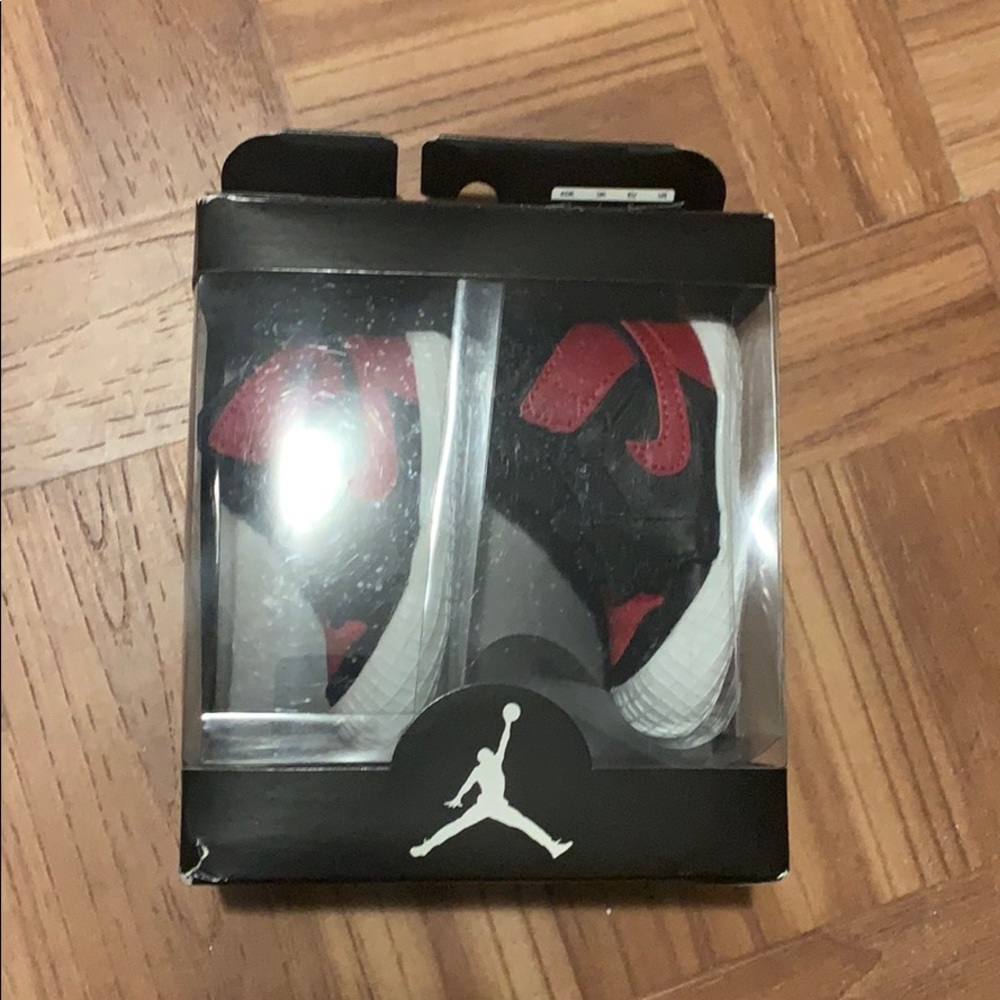 Jordan 1 crib bootie